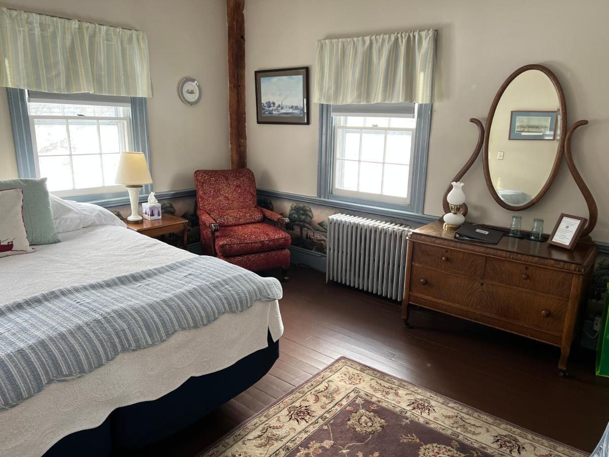 Shoreham Inn Bed & Breakfast Exterior photo